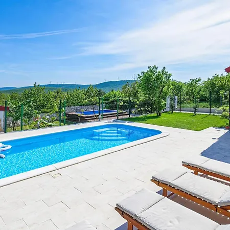 Holiday home Beautiful In With Outdoor Swimming Pool *